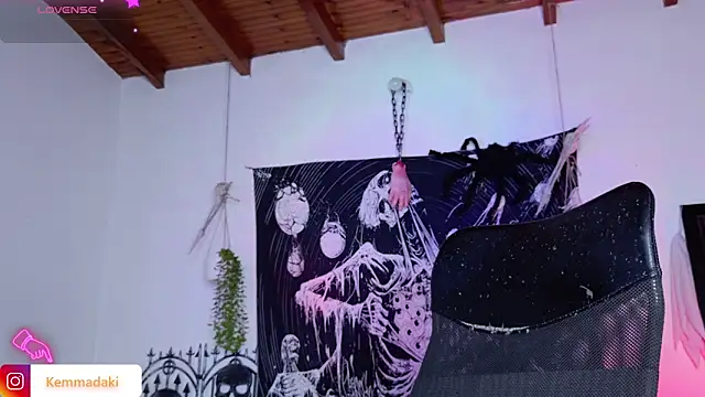 Snapshot of kemmadakii chatting on 10/22/25, 08:30 kemmadakii online show from 10/22/25, 08:30