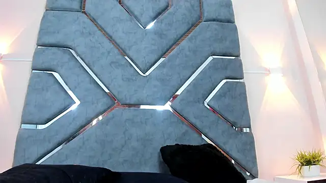 Snapshot of ashlyrey-1 chatting on 01/17/25, 02:50 ashlyrey-1 online show from 01/17/25, 02:50