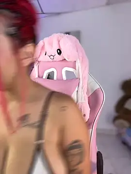 Snapshot of ashlyrey-1 chatting on 09/14/25, 02:54 ashlyrey-1 online show from 09/14/25, 02:54