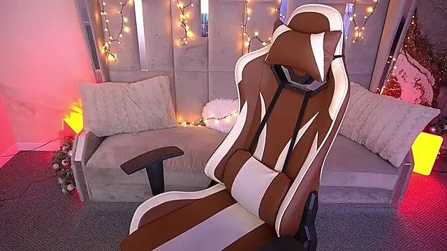 Snapshot of MirandaWong chatting on 02/11/26, 06:51 MirandaWong online show from 02/11/26, 06:51