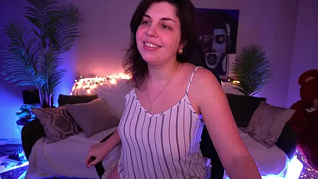 Snapshot of MirandaWong chatting on 04/03/26, 05:38 MirandaWong online show from 04/03/26, 05:38