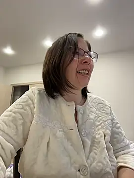 Snapshot of B_Bonya_m chatting on 11/12/25, 04:13 B Bonya m online show from 11/12/25, 04:13