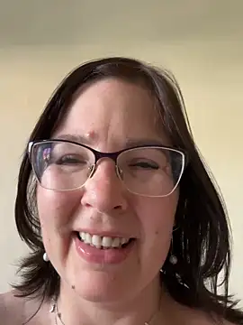 B Bonya m online show from 02/02/26, 03:49