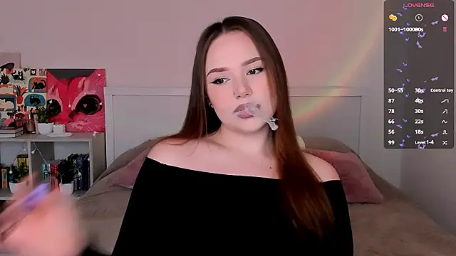 Snapshot of LittleKiitten chatting on 03/28/26, 01:33 LittleKiitten online show from 03/28/26, 01:33