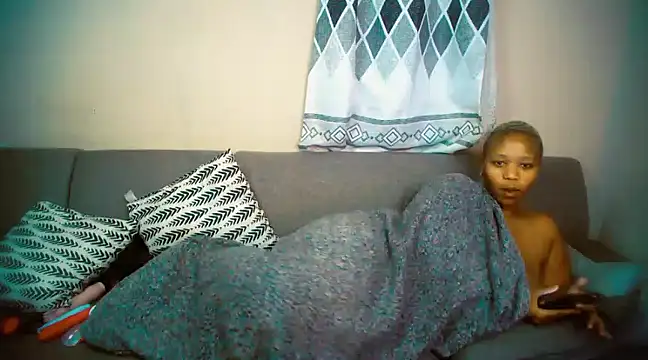 GoldenPussyXOXO online show from 12/22/24, 01:55