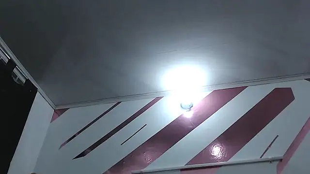 Snapshot of Kitten_Hot_ chatting on 11/25/25, 03:39 Kitten Hot online show from 11/25/25, 03:39