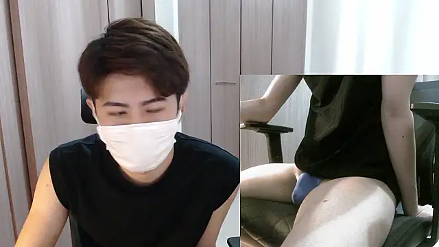 Snapshot of ryota_kkk chatting on 10/07/25, 12:02 ryota kkk online show from 10/07/25, 12:02