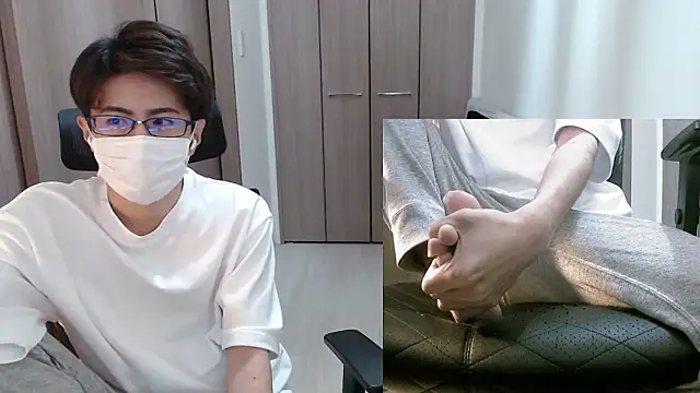 Snapshot of ryota_kkk chatting on 10/29/25, 02:14 ryota kkk online show from 10/29/25, 02:14