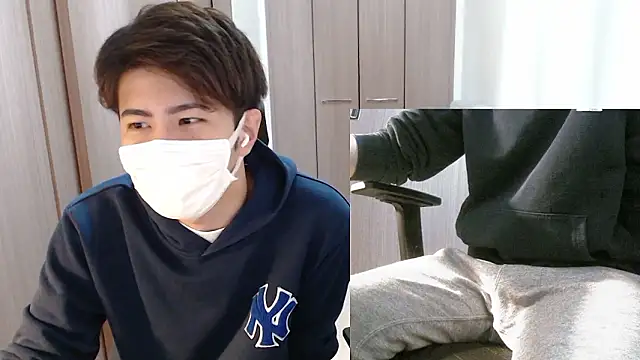 Snapshot of ryota_kkk chatting on 11/14/25, 04:49 ryota kkk online show from 11/14/25, 04:49