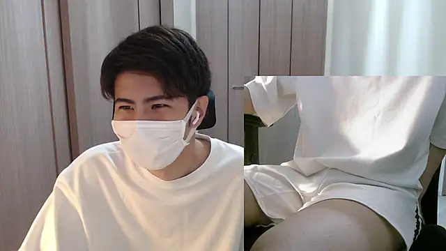 Snapshot of ryota_kkk chatting on 04/03/26, 12:14 ryota kkk online show from 04/03/26, 12:14