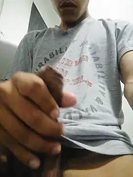 Snapshot of danuel23 chatting on 03/02/25, 06:16 danuel23 online show from 03/02/25, 06:16