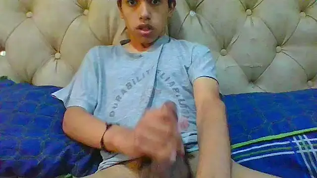 Snapshot of danuel23 chatting on 09/15/25, 03:56 danuel23 online show from 09/15/25, 03:56