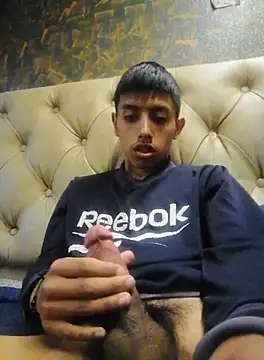 Snapshot of danuel23 chatting on 10/17/25, 10:23 danuel23 online show from 10/17/25, 10:23