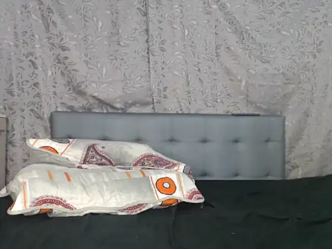 Snapshot of Soe_Lara chatting on 05/08/26, 12:21 Soe Lara online show from 05/08/26, 12:21