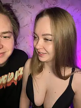 Snapshot of Family-Mm1 chatting on 02/08/26, 03:59 Family-Mm1 online show from 02/08/26, 03:59