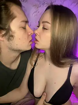 Snapshot of Family-Mm1 chatting on 02/22/26, 09:08 Family-Mm1 online show from 02/22/26, 09:08