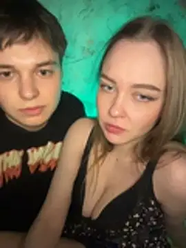 Snapshot of Family-Mm1 chatting on 04/08/26, 05:35 Family-Mm1 online show from 04/08/26, 05:35