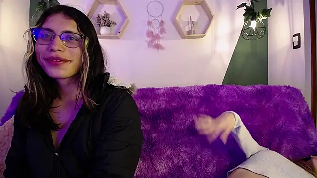 BRIAR AND BLAIR online show from 01/02/25, 02:35