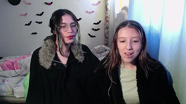 BRIAR AND BLAIR online show from 09/25/25, 03:49