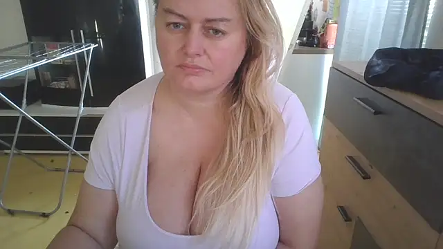 Meliss Official9 online show from 03/05/25, 06:33
