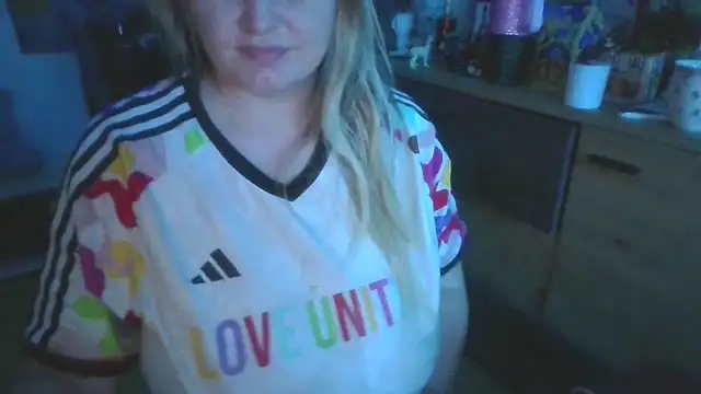 Snapshot of Meliss_Official9 chatting on 01/16/26, 10:47 Meliss Official9 online show from 01/16/26, 10:47