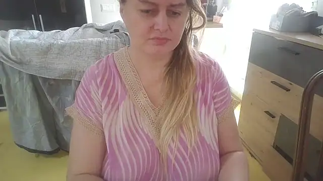 Snapshot of Meliss_Official9 chatting on 02/07/26, 09:13 Meliss Official9 online show from 02/07/26, 09:13