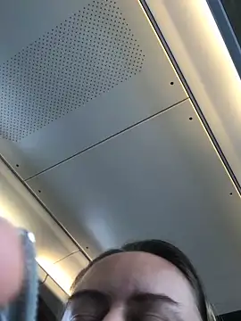 Snapshot of Meliss_Official9 chatting on 02/18/26, 09:27 Meliss Official9 online show from 02/18/26, 09:27