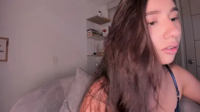 Snapshot of danna_davis18 chatting on 07/04/26, 04:46 danna davis18 online show from 07/04/26, 04:46