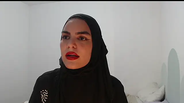 Snapshot of MARYADSUARD chatting on 01/18/25, 02:14 MARYADSUARD online show from 01/18/25, 02:14