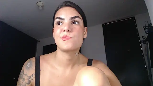 Snapshot of MARYADSUARD chatting on 09/19/25, 07:03 MARYADSUARD online show from 09/19/25, 07:03