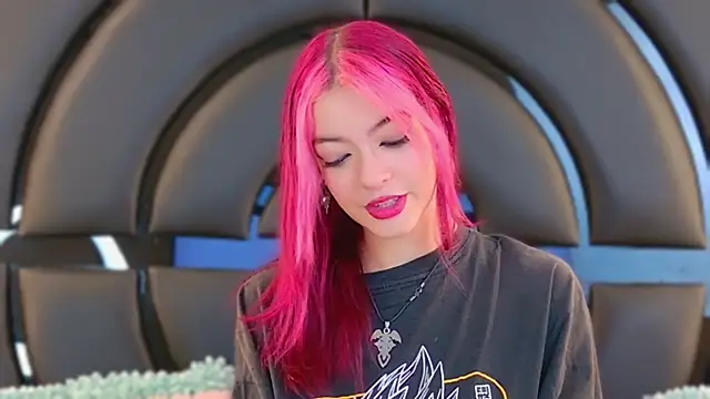 ElizabetthKitty online show from 01/31/25, 07:18