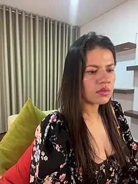 Alice Biel online show from 02/17/25, 12:32