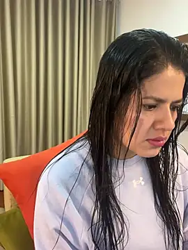 Alice Biel online show from 02/28/25, 11:58