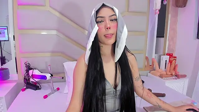 dollsweety online show from 10/10/25, 10:09