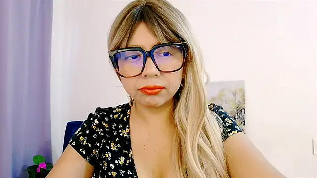 Snapshot of cielitos chatting on 09/30/25, 06:57 cielitos online show from 09/30/25, 06:57