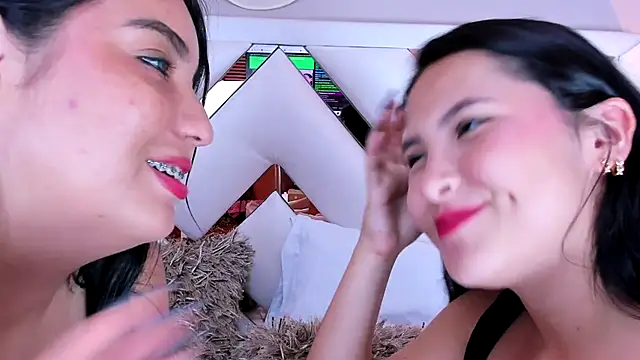 Snapshot of madeleine2112 chatting on 12/06/24, 07:54 madeleine2112 online show from 12/06/24, 07:54