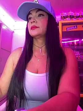 Hot beauty   online show from 03/18/26, 02:37