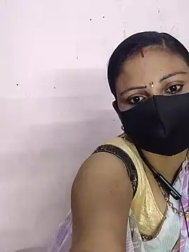 Snapshot of pujabhabi51 chatting on 02/04/25, 02:32 pujabhabi51 online show from 02/04/25, 02:32