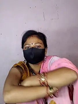 Snapshot of pujabhabi51 chatting on 03/01/25, 02:04 pujabhabi51 online show from 03/01/25, 02:04