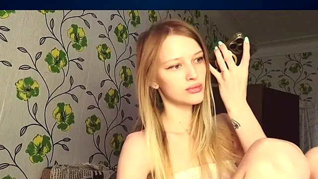 Evvie Summn1 online show from 05/30/26, 06:32