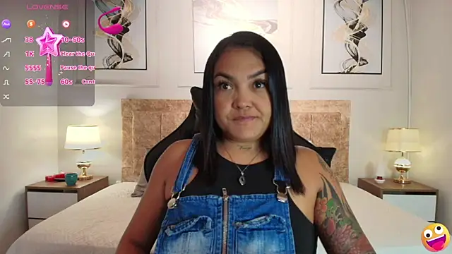 lyn adamns online show from 12/11/24, 12:12