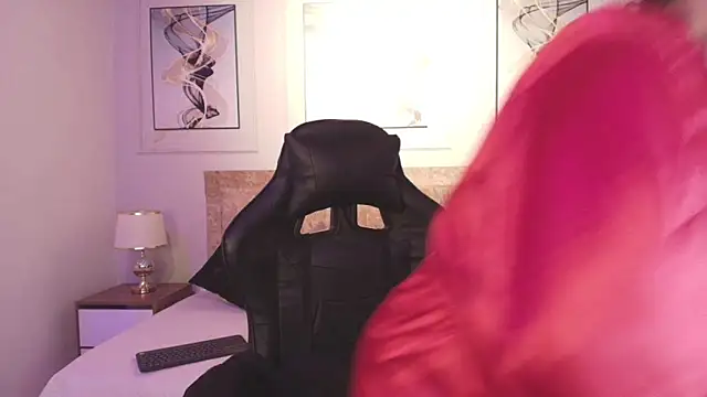 lyn adamns online show from 12/22/24, 02:38