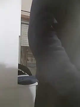 jonyfree1978 online show from 12/28/24, 05:44