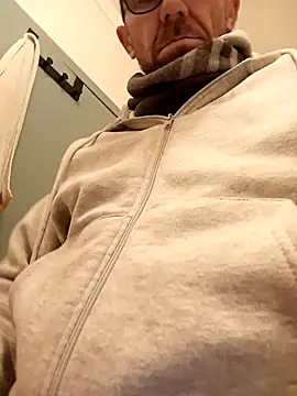 jonyfree1978 online show from 12/20/25, 10:39