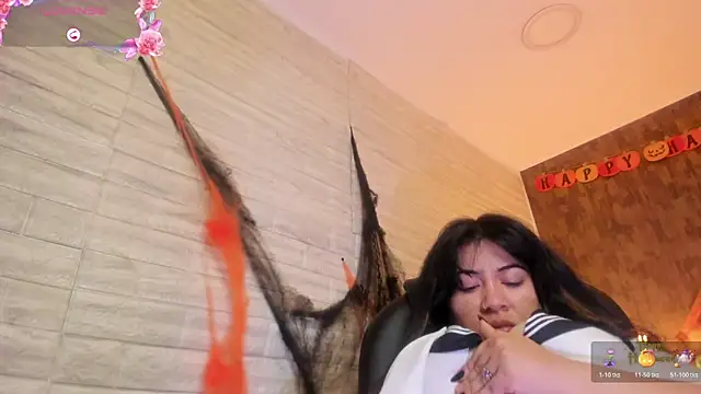 Snapshot of alice__tylor chatting on 10/28/25, 09:24 alice tylor online show from 10/28/25, 09:24