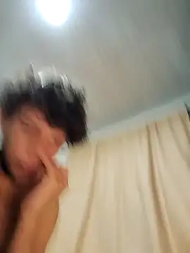 Snapshot of Zombra_42 chatting on 09/27/25, 03:55 Zombra 42 online show from 09/27/25, 03:55