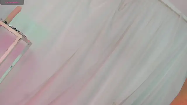 Snapshot of Itsme_Daniela chatting on 10/06/25, 03:20 Itsme Daniela online show from 10/06/25, 03:20