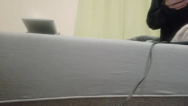 UKI06 online show from 11/24/25, 02:17