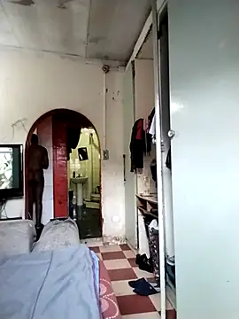 Snapshot of Polygamist chatting on 09/15/25, 05:07 Polygamist online show from 09/15/25, 05:07