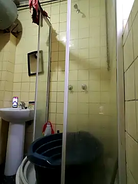 Snapshot of Polygamist chatting on 09/26/25, 05:44 Polygamist online show from 09/26/25, 05:44